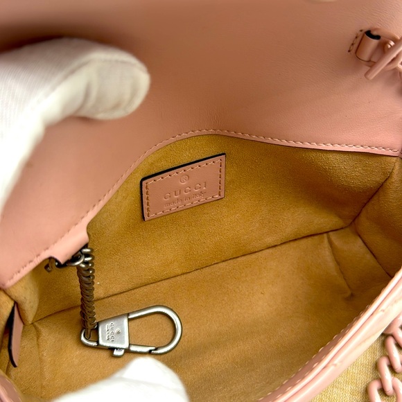 Gucci Calfskin Matelasse Monochrome GG Marmont Chain Belt Bag Perfect Pink - Picture 13 of 16